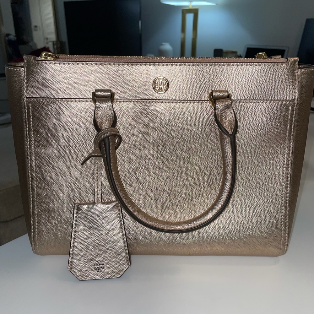 COPY - Tory Burch Rose Gold Purse! Like new.